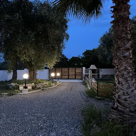 Villa Emma Kouramaditika